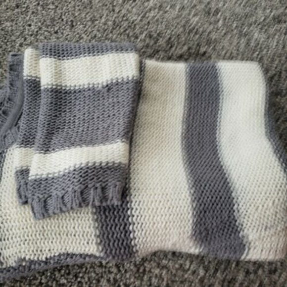 Striped‎ Gray White Sweater Anthropologie Quinn - Picture 11 of 11